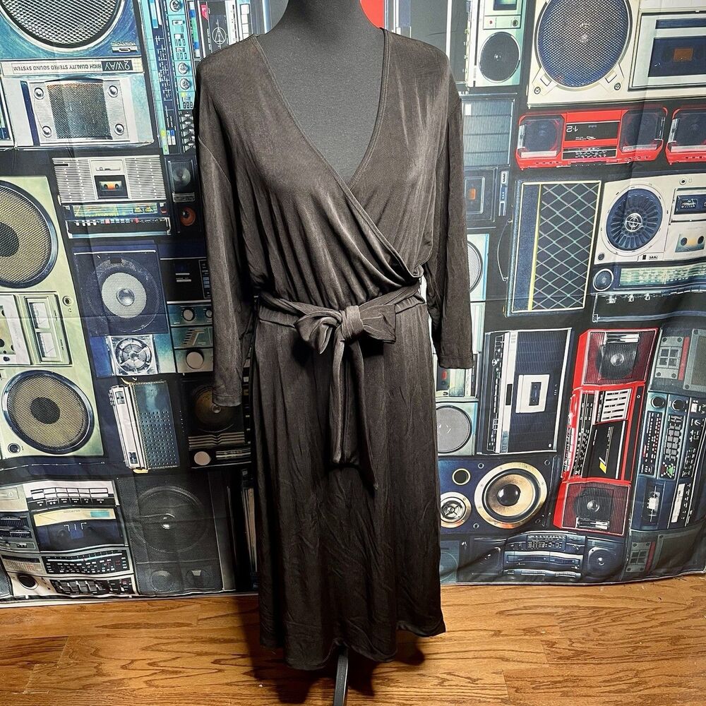 NWT Travelers By Chico's Roland 3/4 Dress Hot Fudge Wrap Dress Size 3
